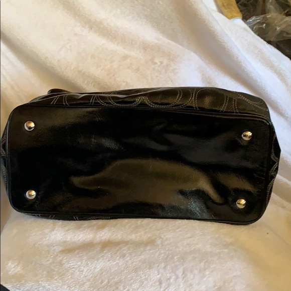 Beautiful Coach Bag! “C” Stitching Design! Black. - Picture 5 of 16
